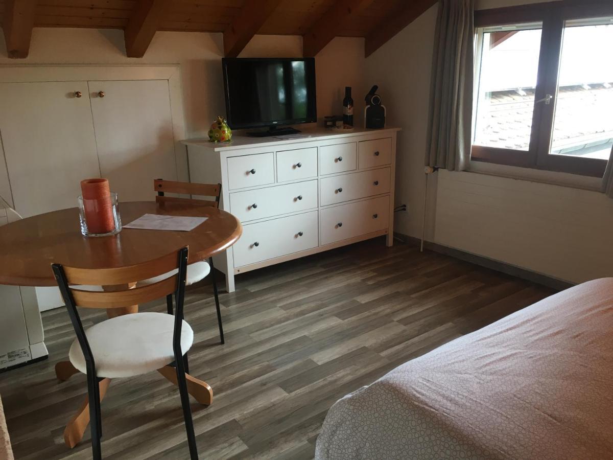 Domaine Viticole Bed and Breakfast Tartegnin Esterno foto